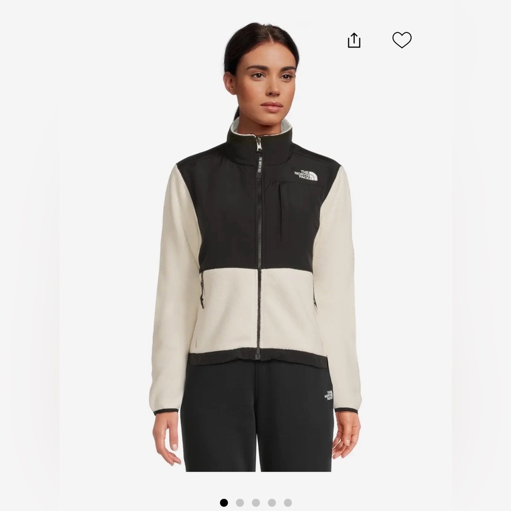 The North Face Black & Cream Women's Teddy Fleece Jacket